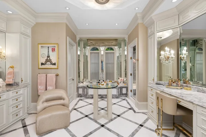 Master Bath 8