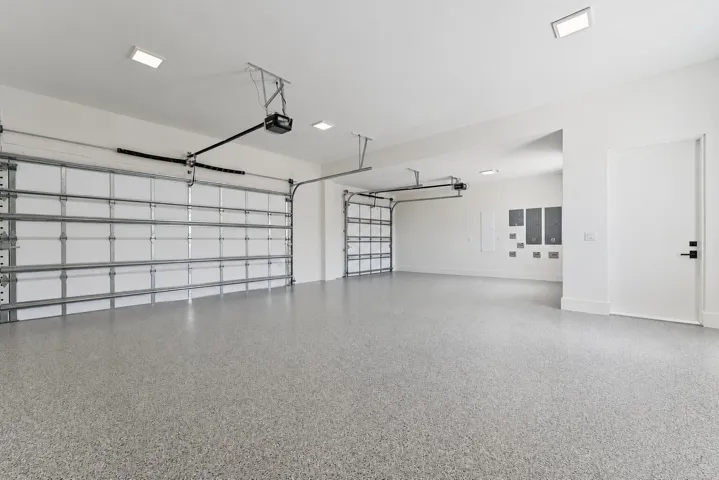Oversized with polyaspartic epoxy floors and outdoor access