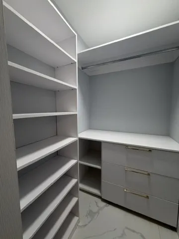 Guest CLoset