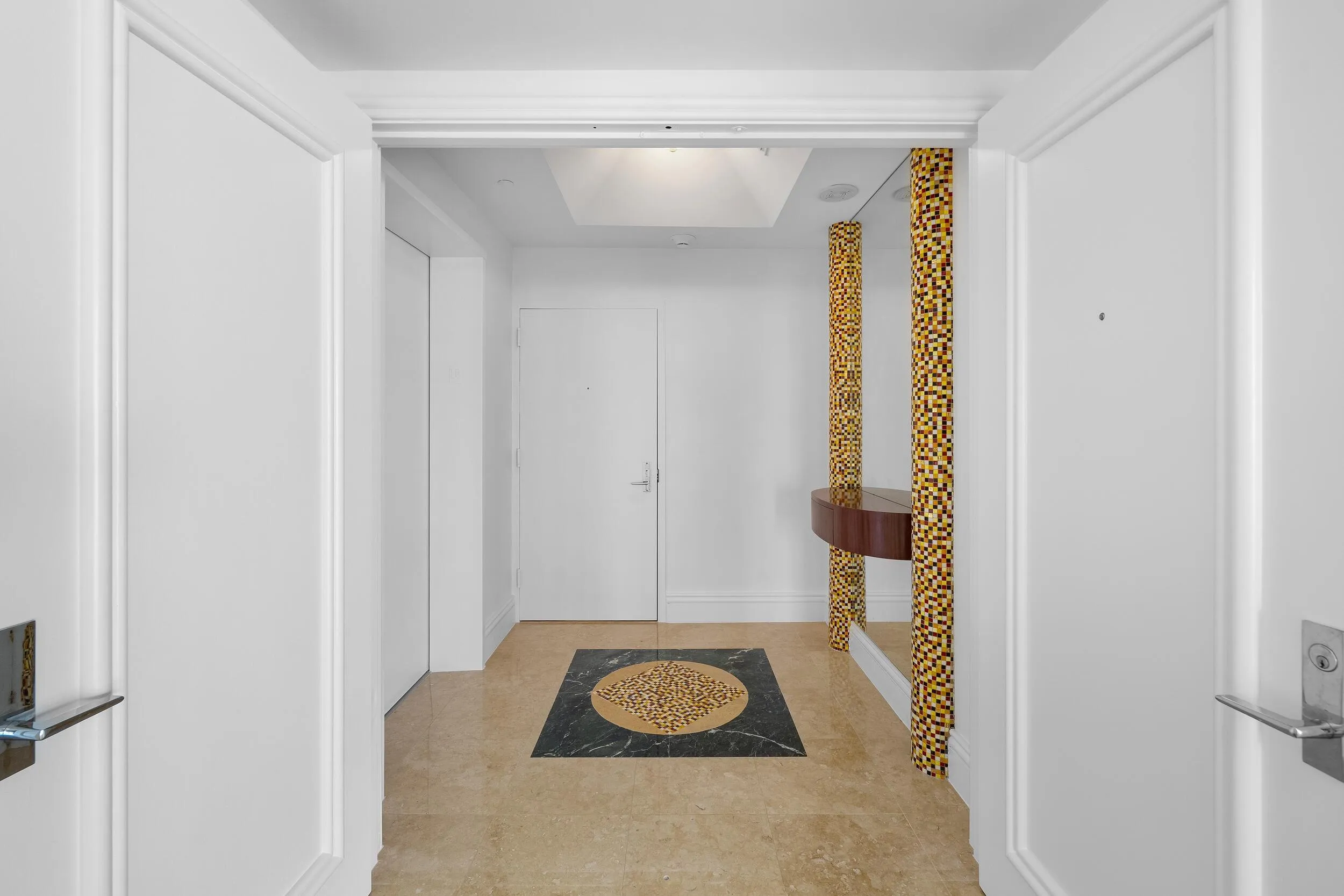 Private Foyer