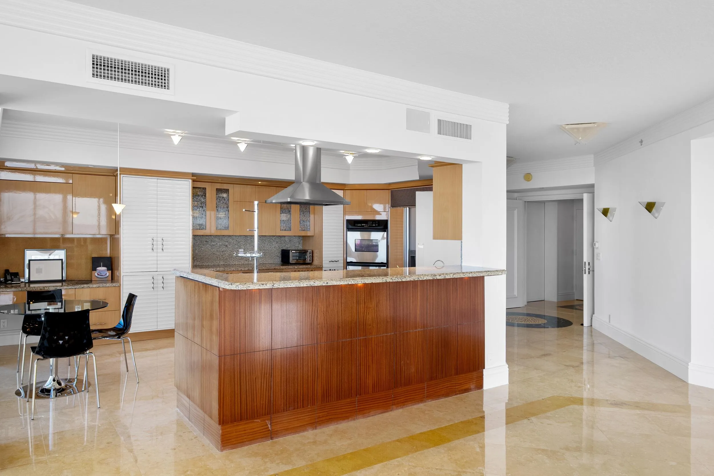 Kitchen 2