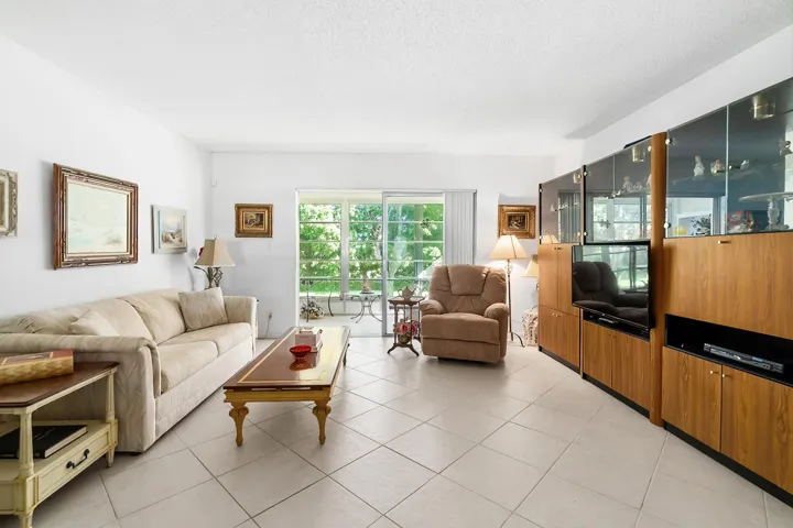 8305 nw 61 st c211 11