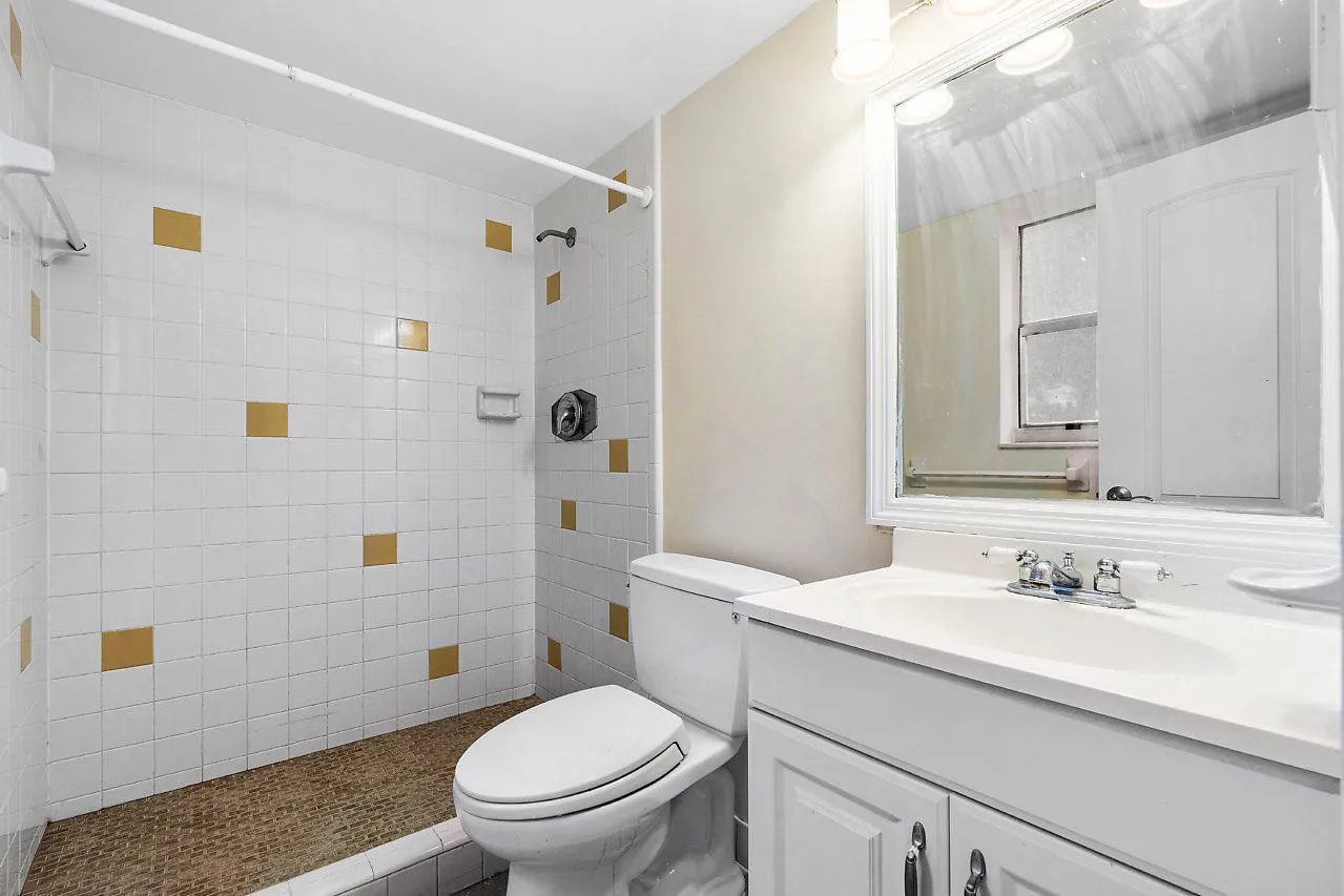 015-701NESeventhAve-DelrayBeach-FL-small