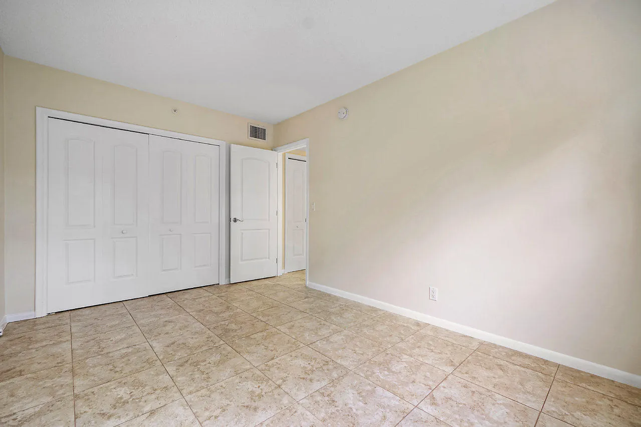 018-701NESeventhAve-DelrayBeach-FL-small