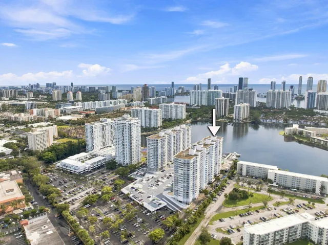 43-web-or-mls-18021-biscayne-blvd-901
