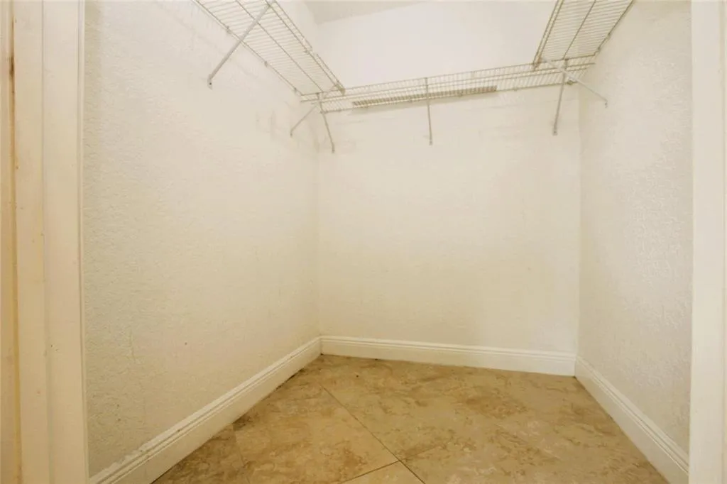 Walk In Closet