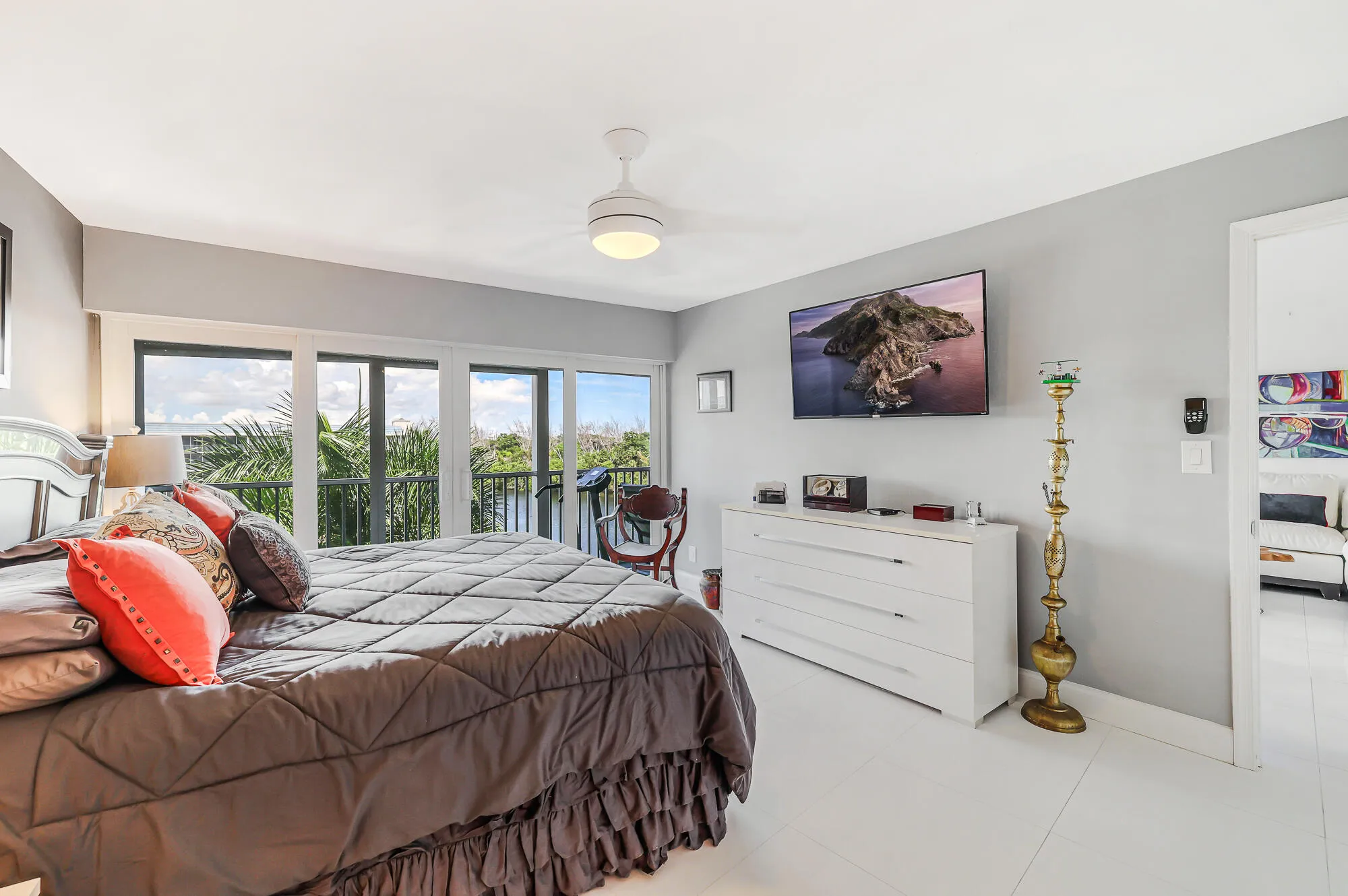 1523 E Hillsboro Blvd #634-28