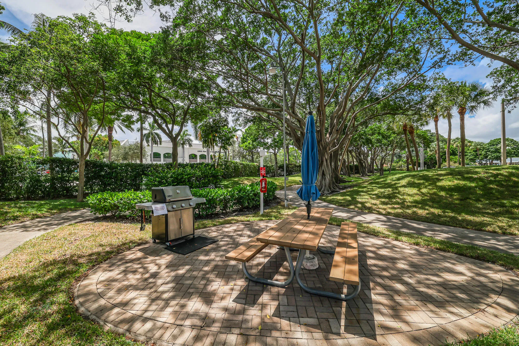 1523 E Hillsboro Blvd #634-55