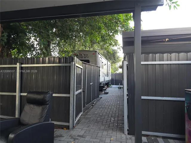 Photo 38
