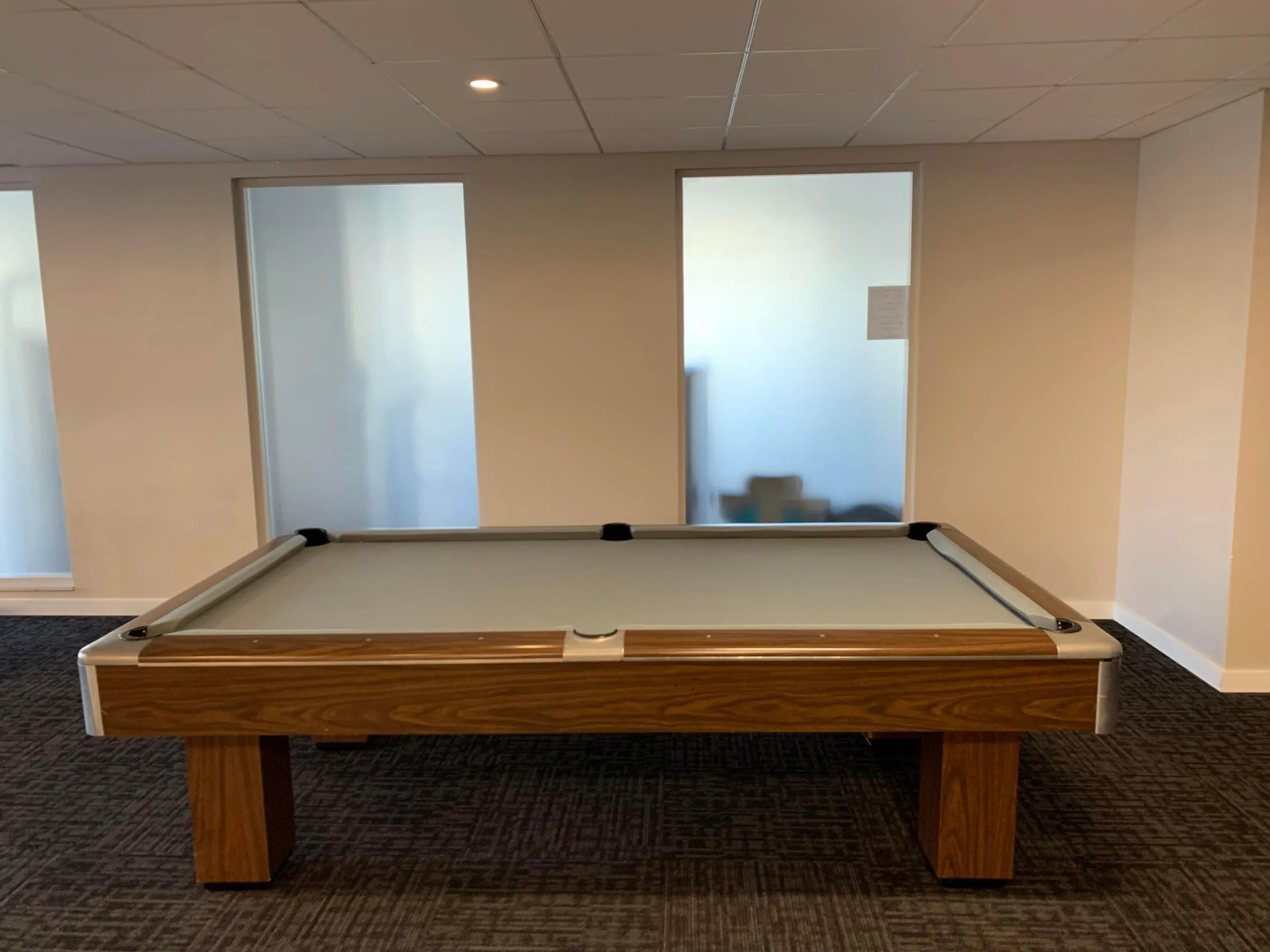 Pool table