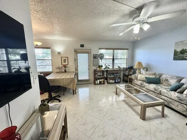 Living / Dining