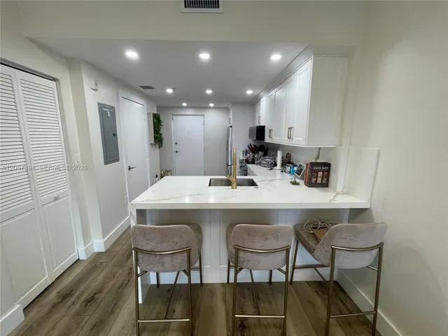 Eat in Kitchen