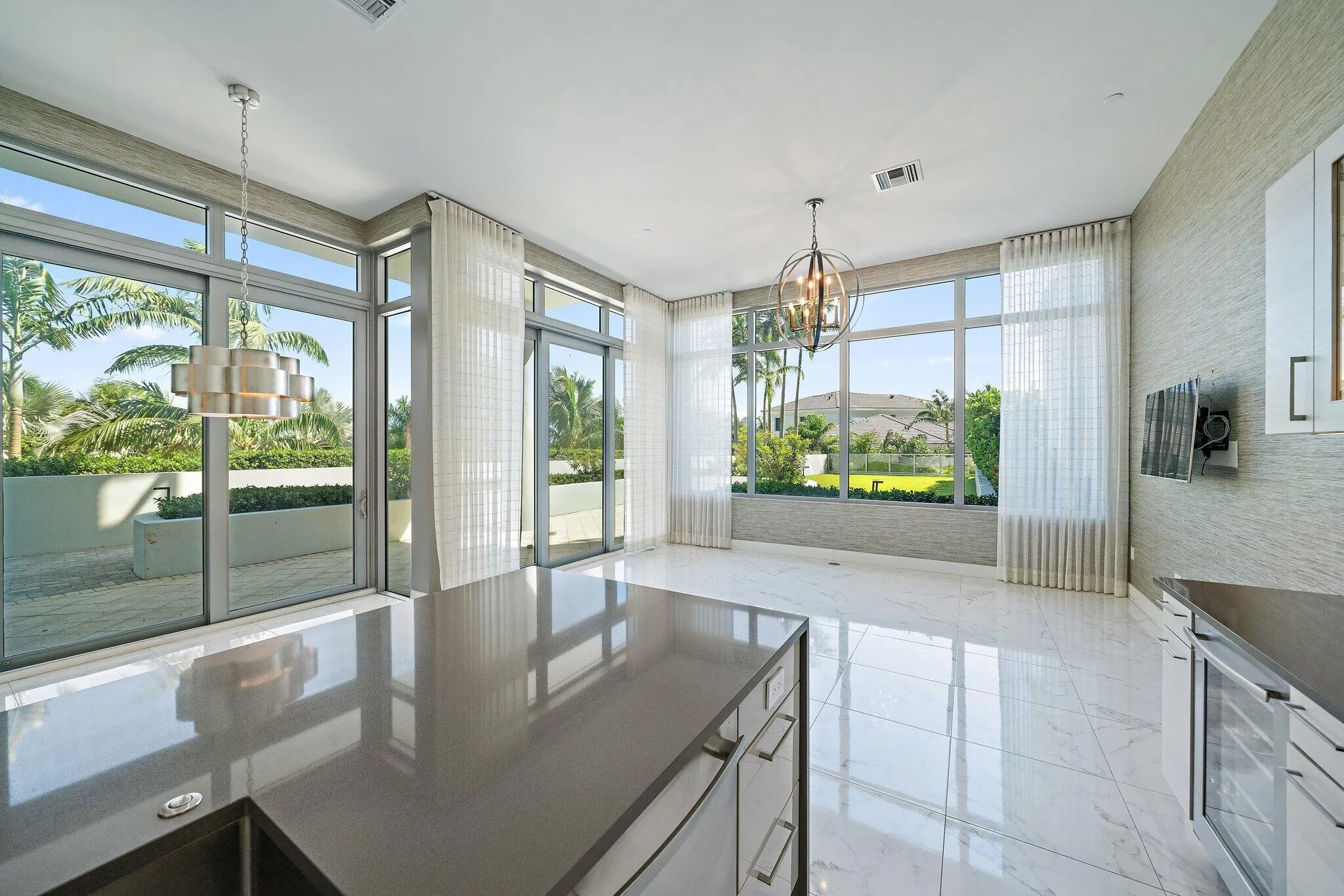 052-1WaterClubWay-301-NorthPalmBeach-SMA