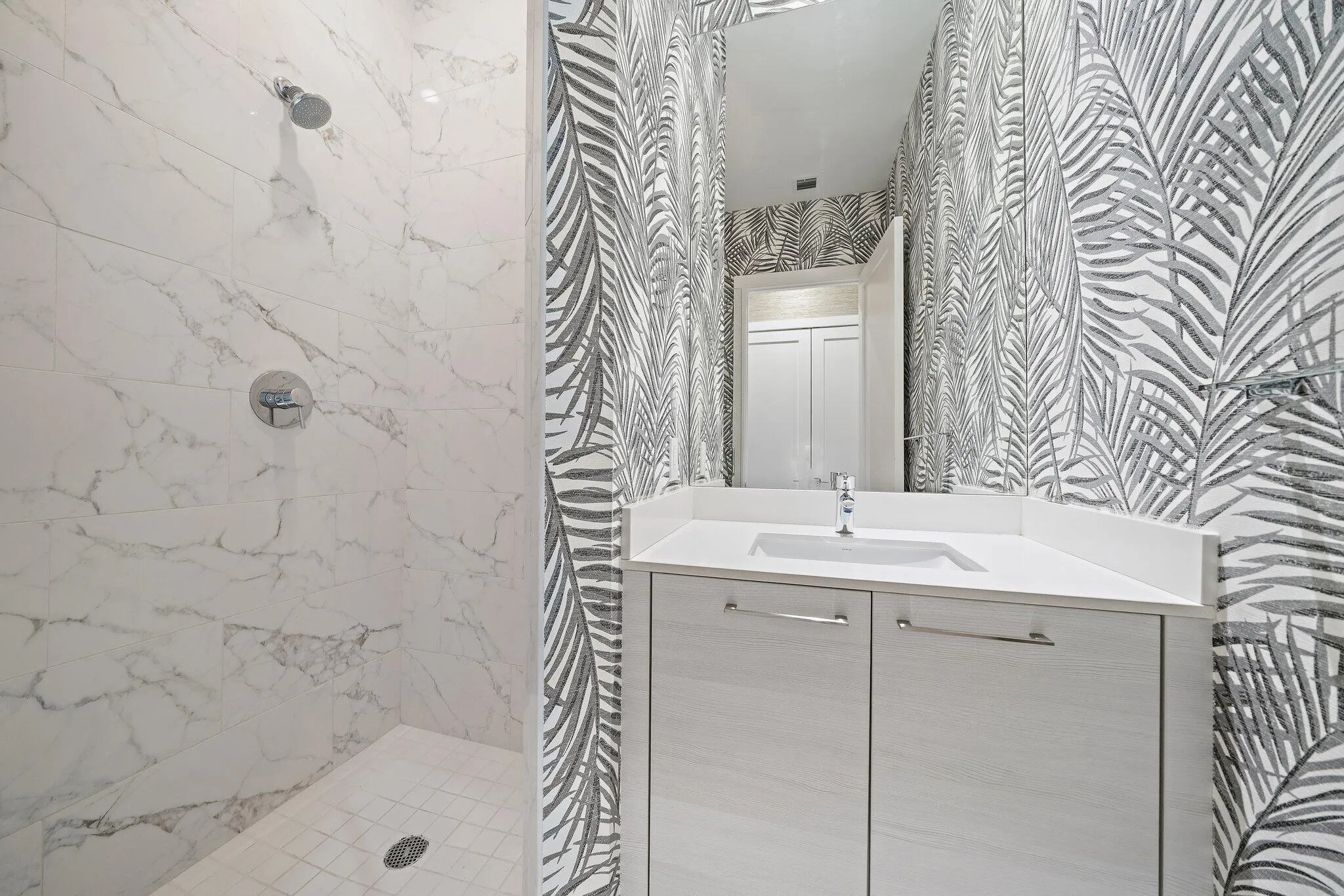 080-1WaterClubWay-301-NorthPalmBeach-SMA
