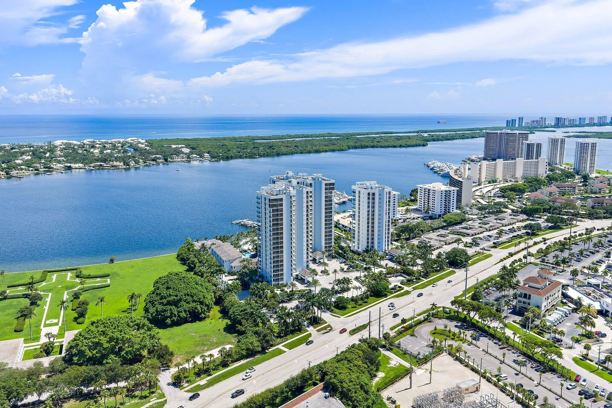 006-1WaterClubWay-301-NorthPalmBeach-SMA
