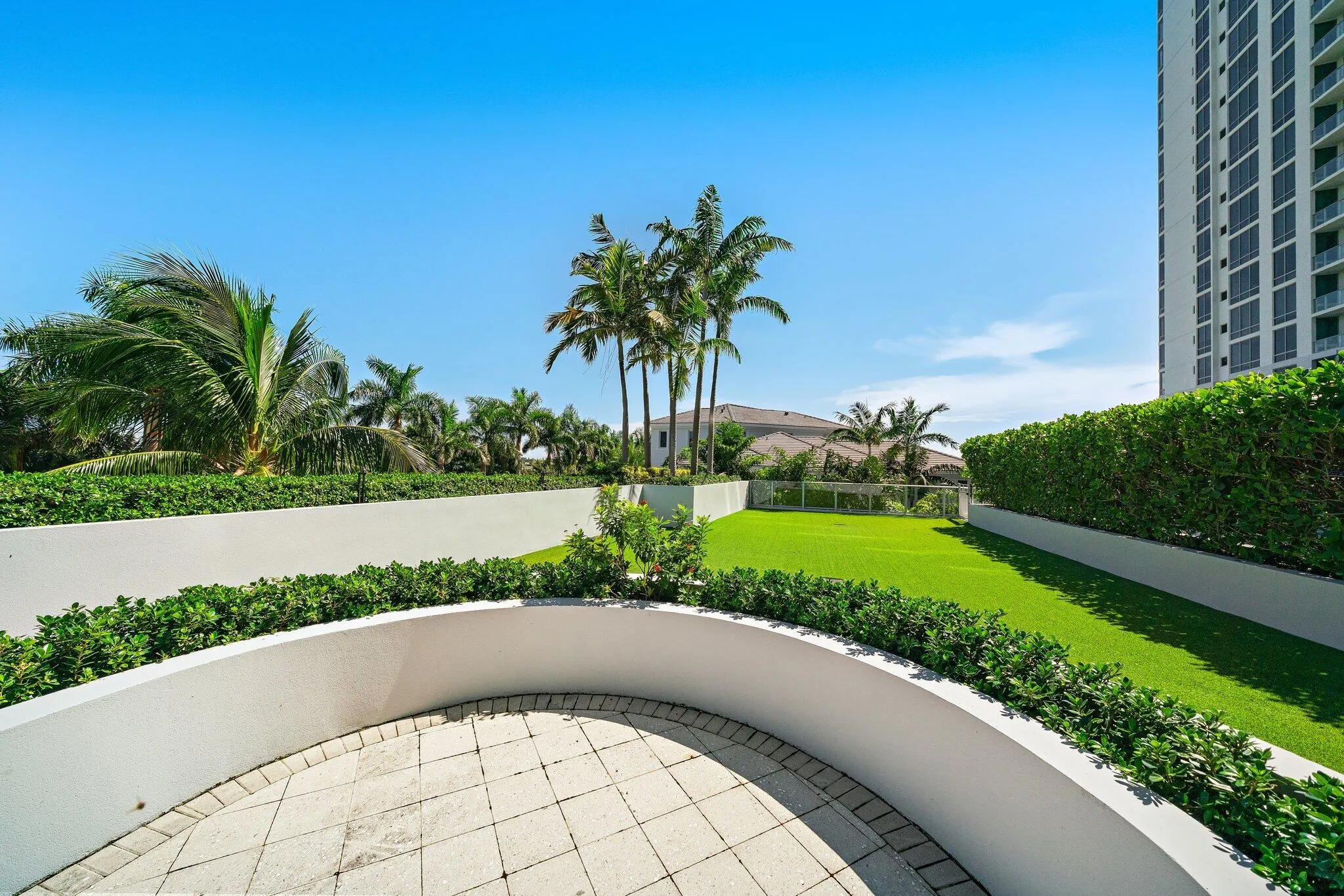 097-1WaterClubWay-301-NorthPalmBeach-SMA