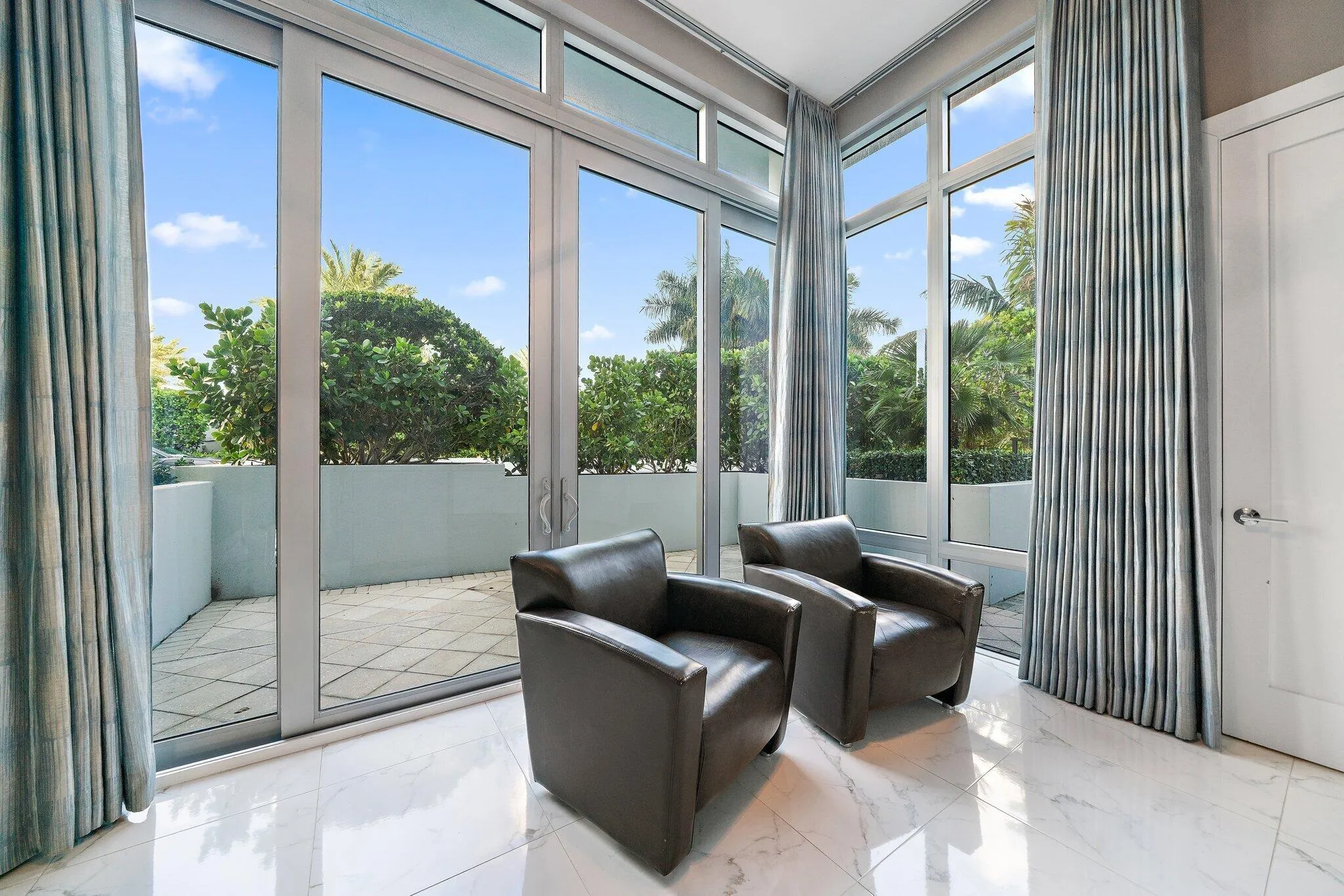 082-1WaterClubWay-301-NorthPalmBeach-SMA