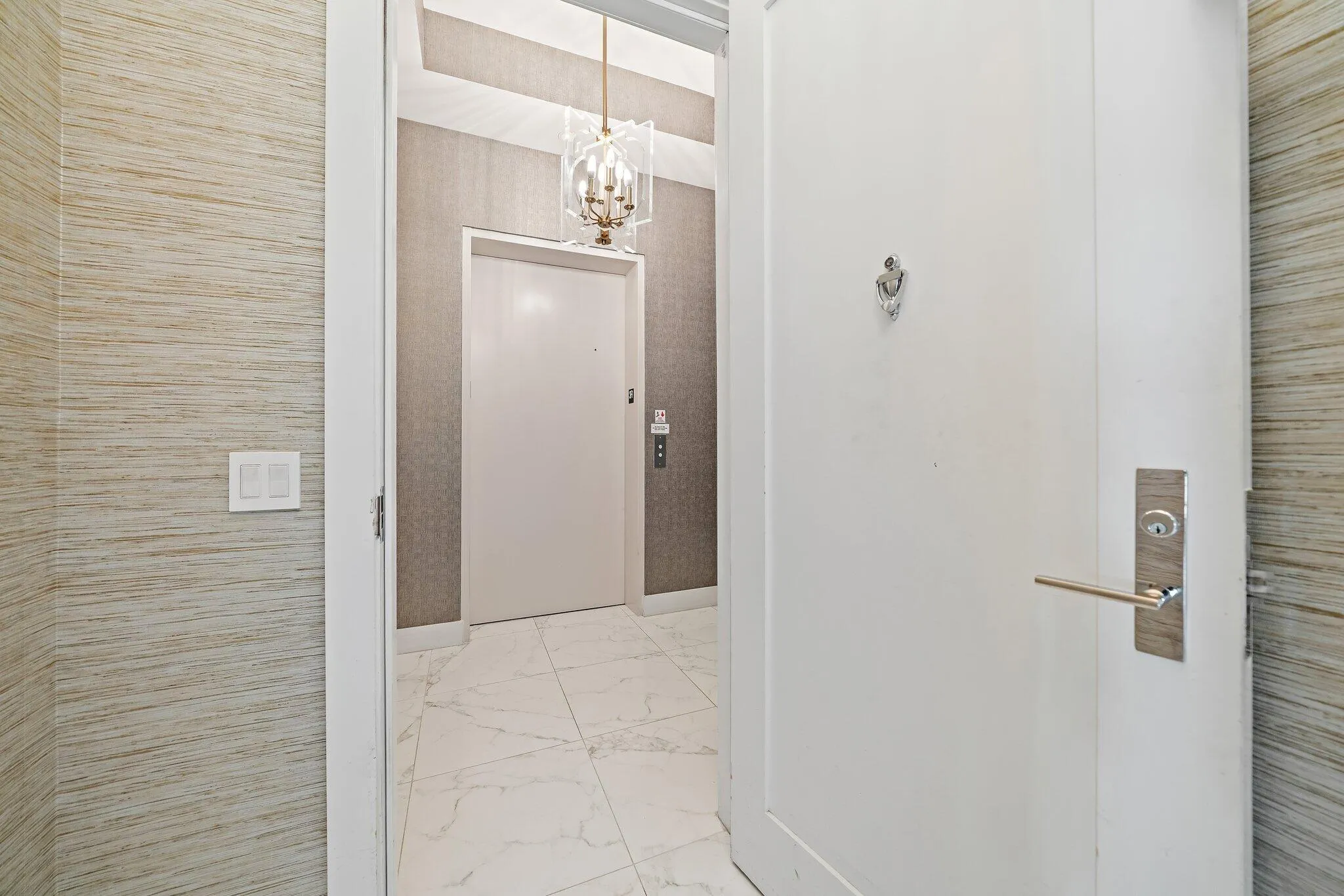 044-1WaterClubWay-301-NorthPalmBeach-SMA