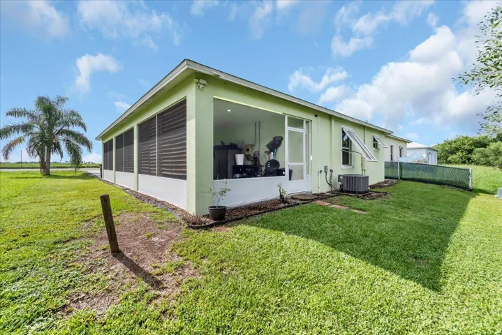 22-908 Riverside Dr Moore Haven (22)