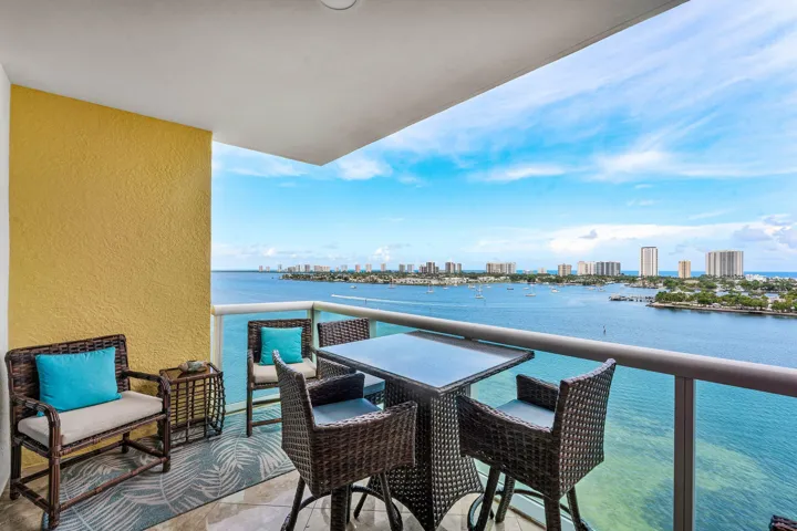 Stunning Intracoastal Views