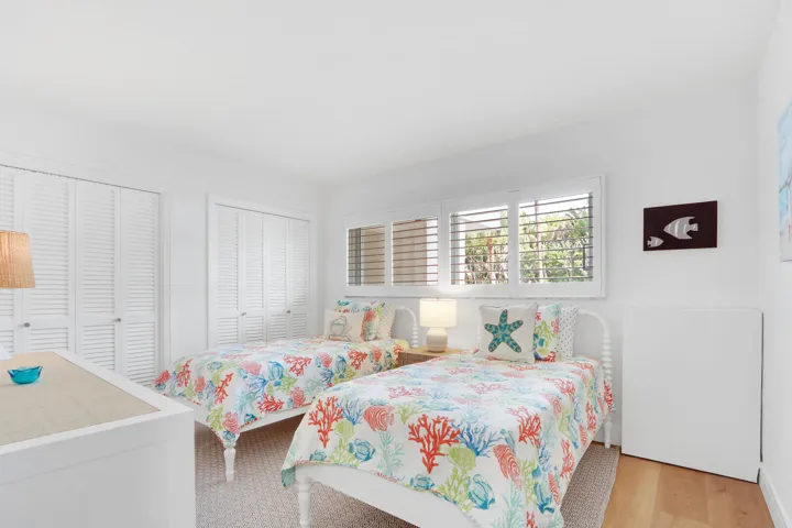 Guest Bedroom,