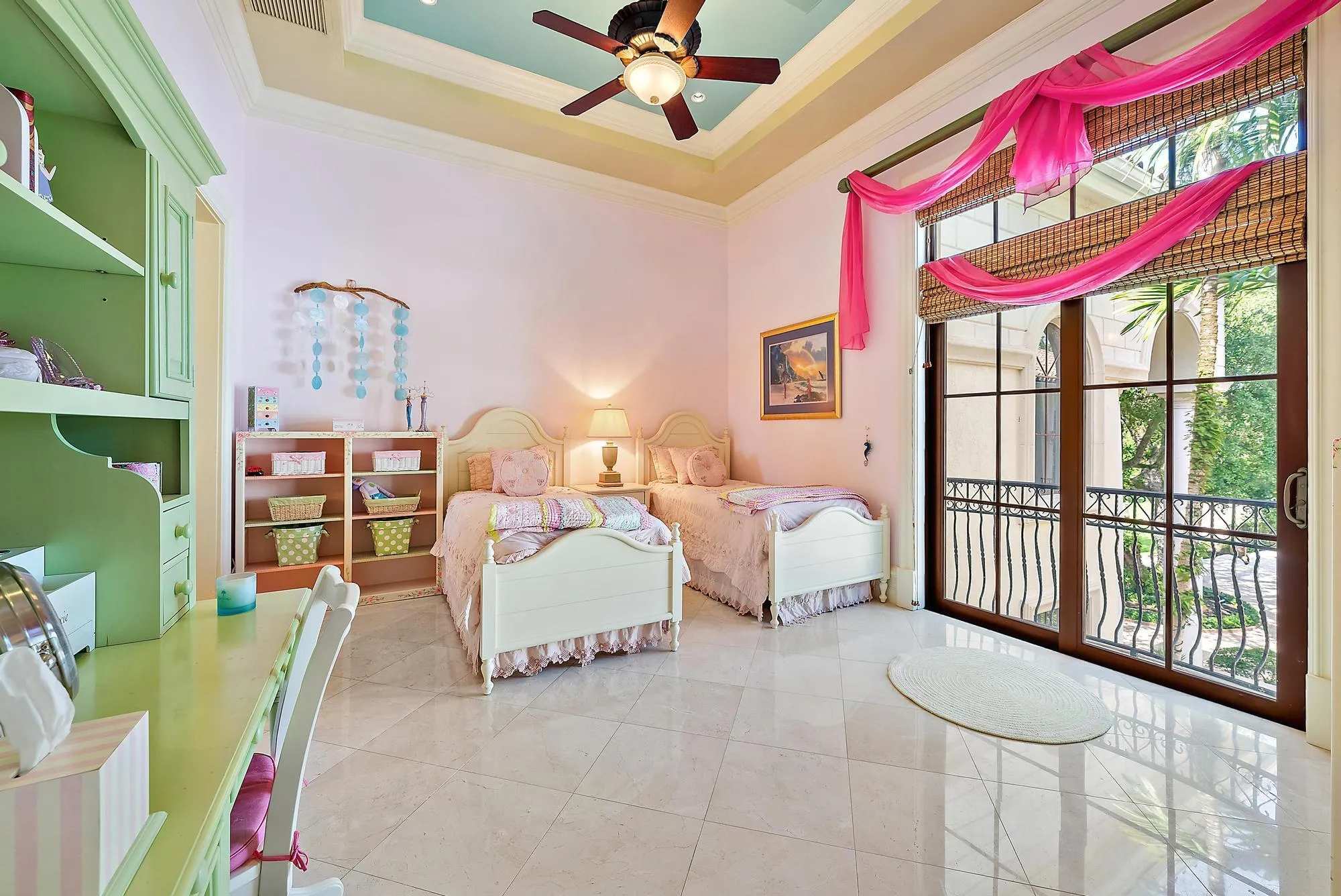 2330 Seven Oaks Ln-60