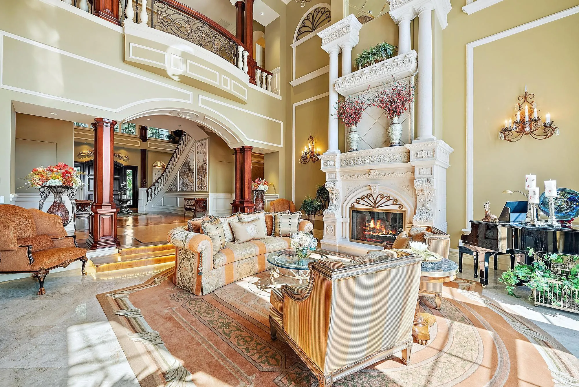 2330 Seven Oaks Ln-31