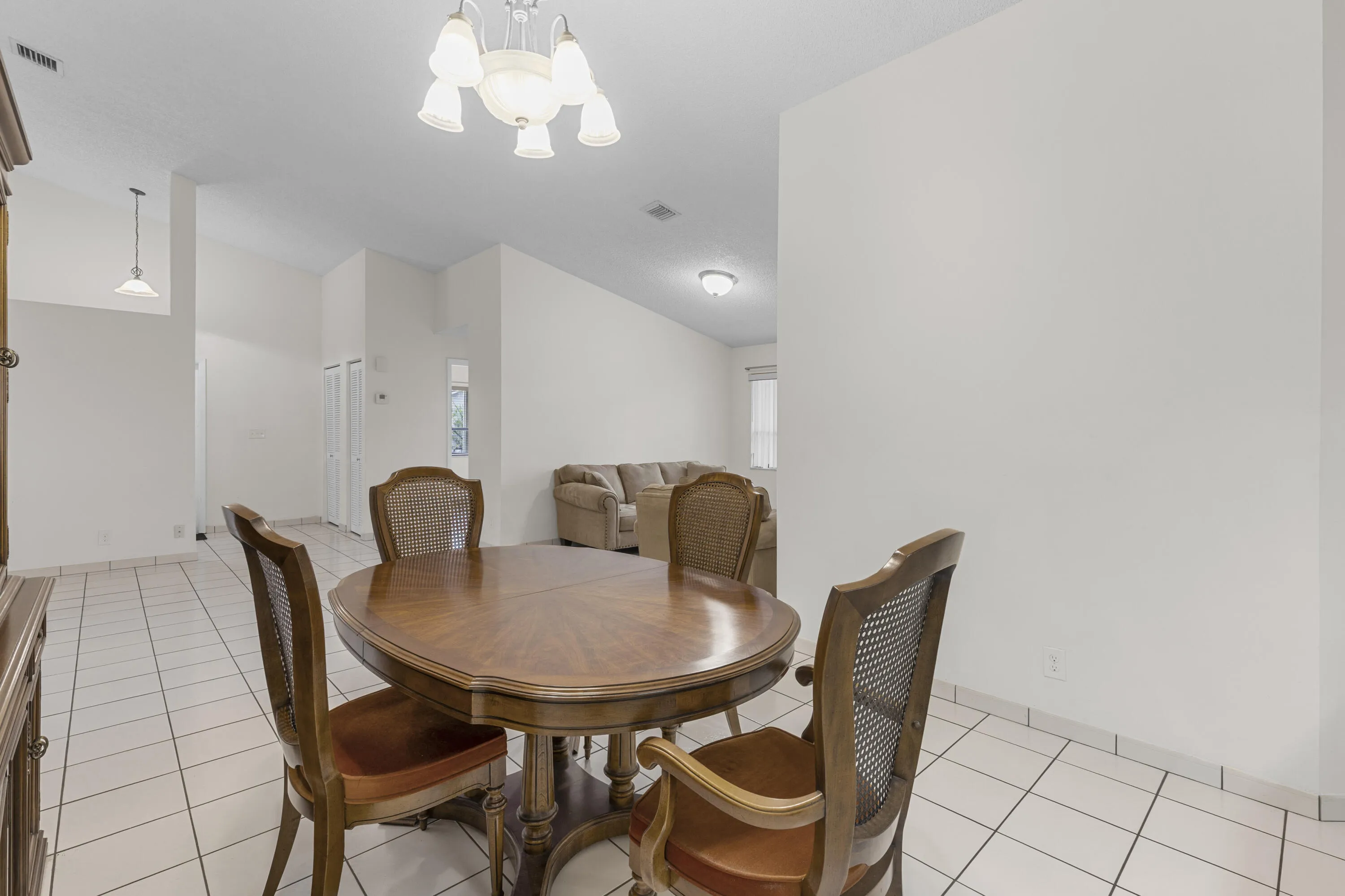 dining room to entry