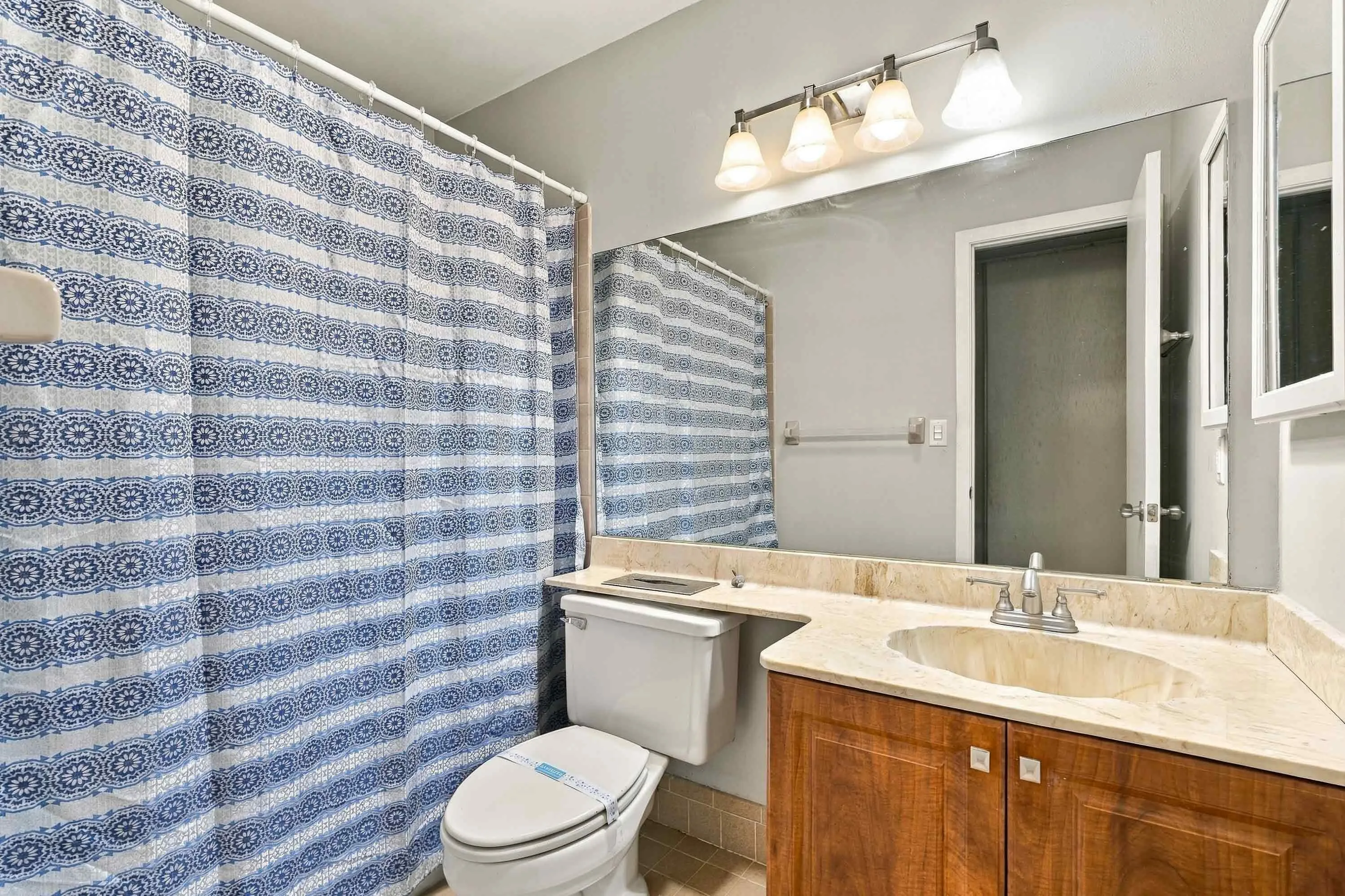 20_bathroom