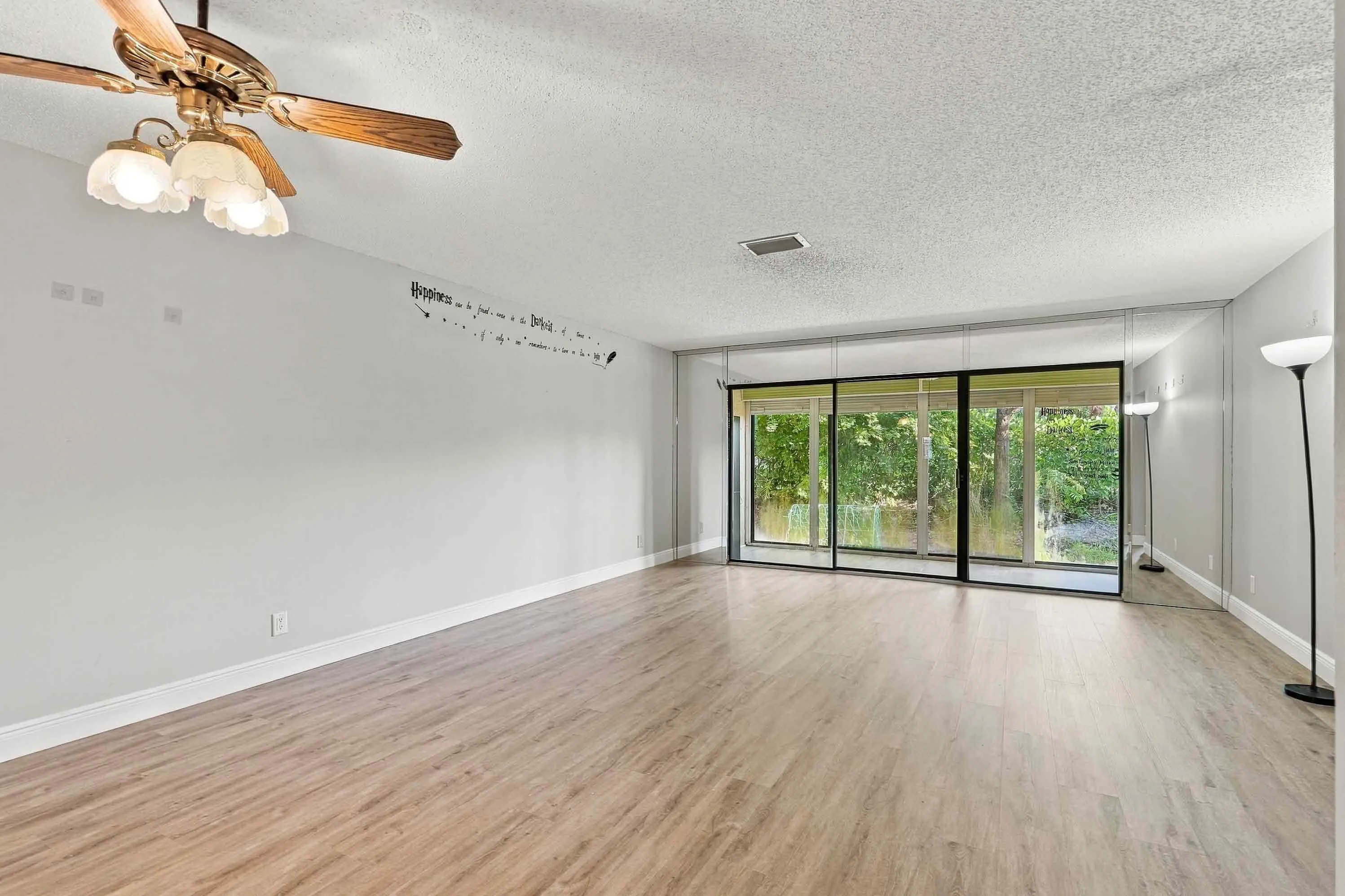 04_living room