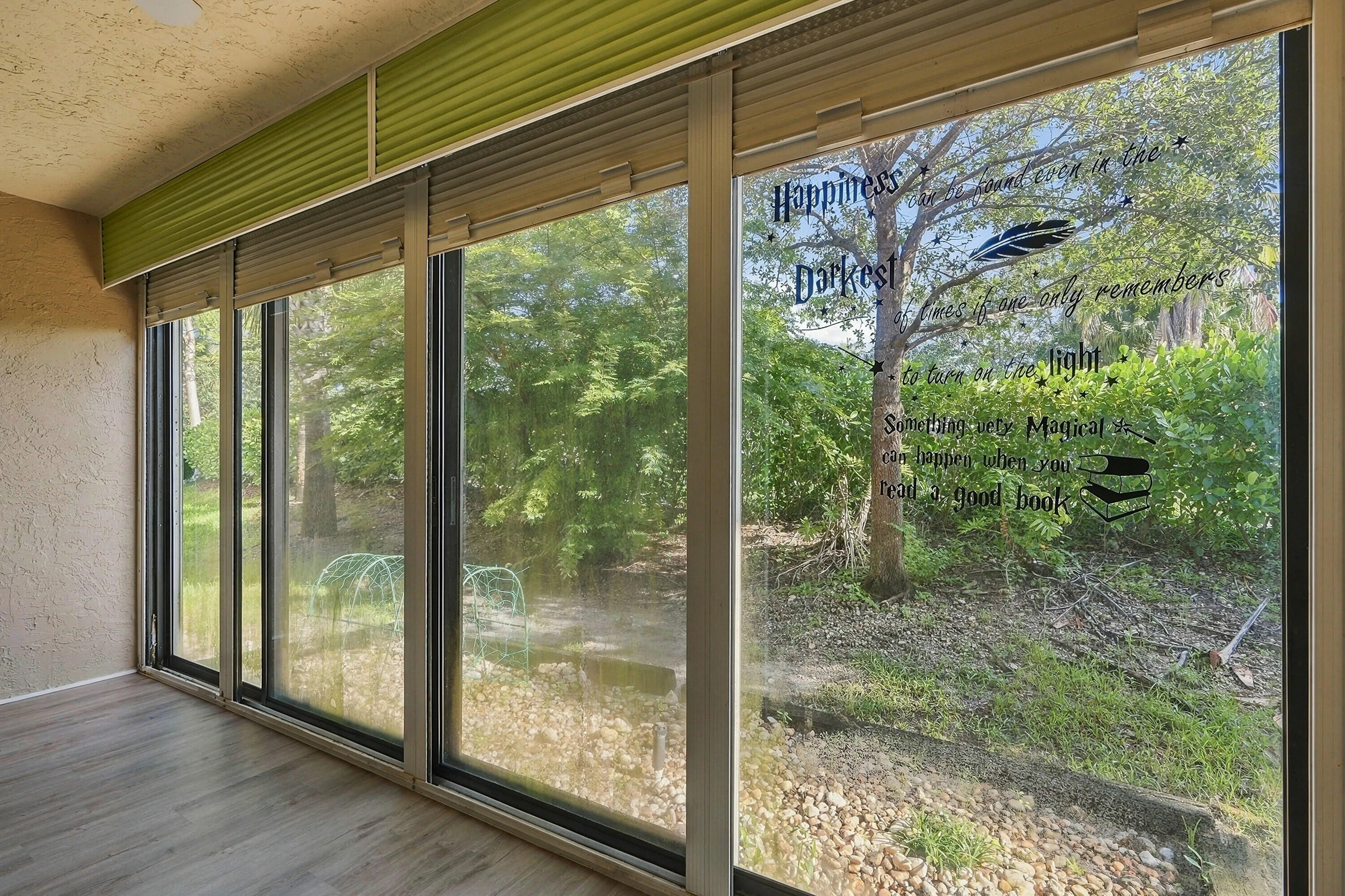 24_sun room