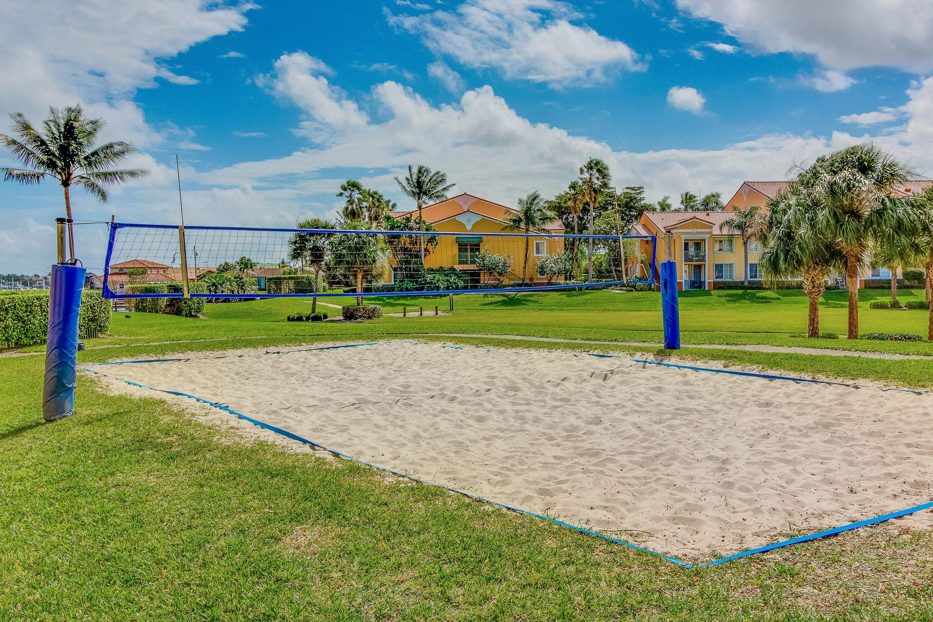 Yacht Club