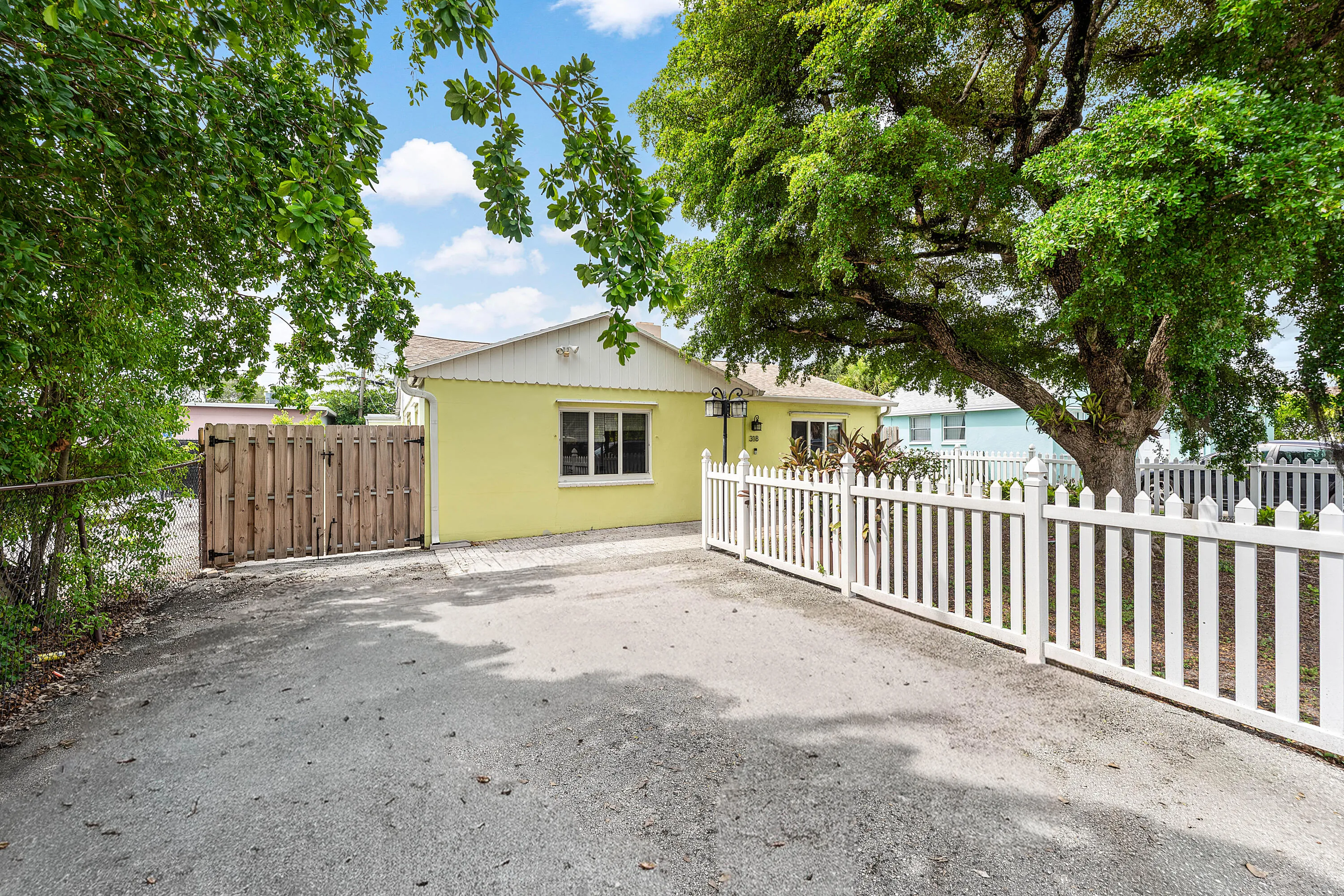 003-318WestMangoStreet-Lantana-FL-33462-​​‌​​​​‌​​‌‌​‌‌​​​‌‌​‌​‌​‌​​​‌​​