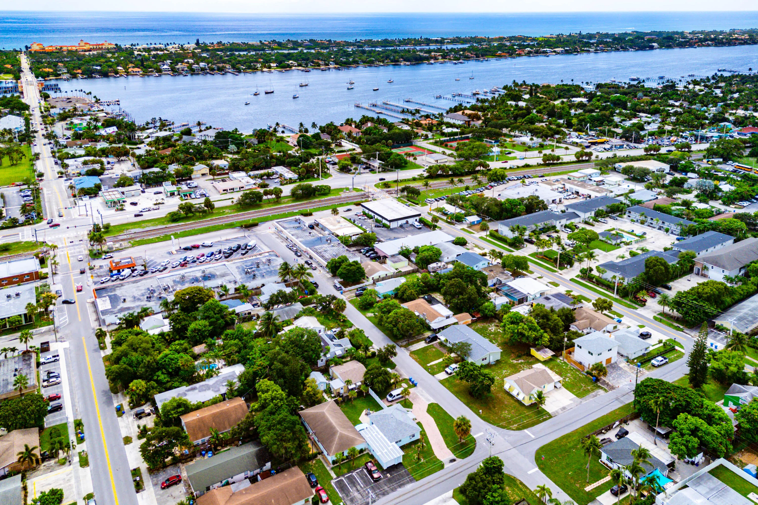 048-318WestMangoStreet-Lantana-FL-33462-
