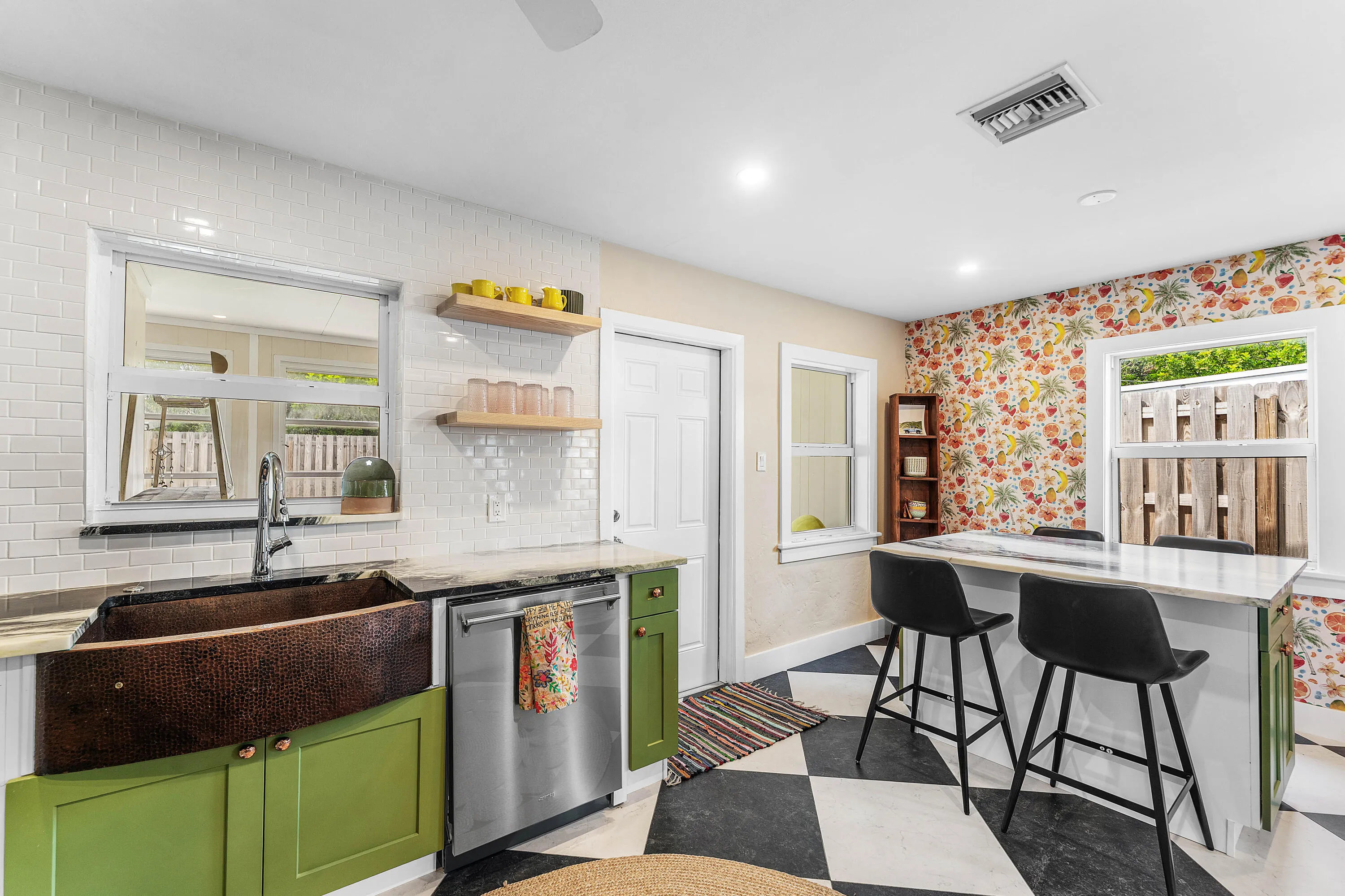 012-318WestMangoStreet-Lantana-FL-33462-