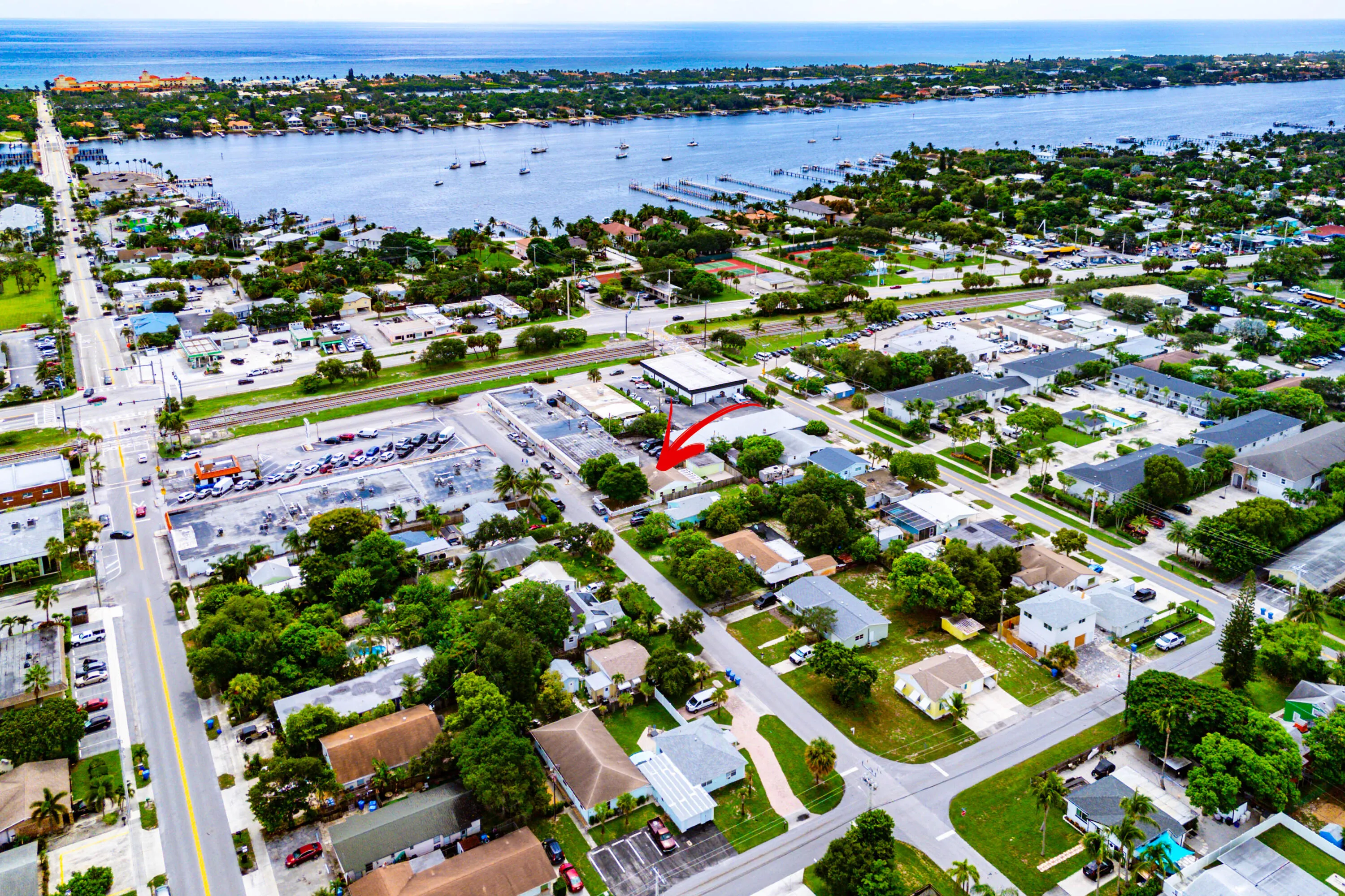 047-318WestMangoStreet-Lantana-FL-33462-