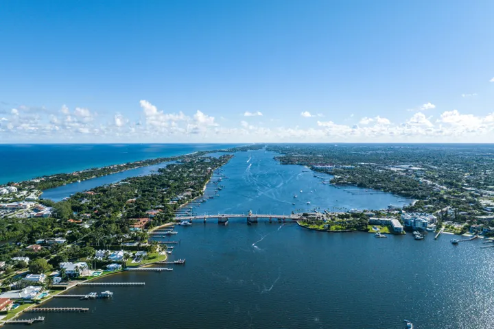 057-318WestMangoStreet-Lantana-FL-33462-