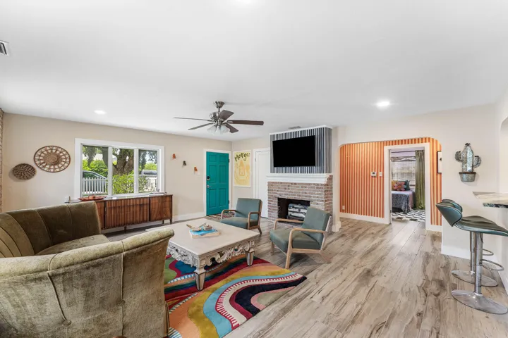 005-318WestMangoStreet-Lantana-FL-33462-