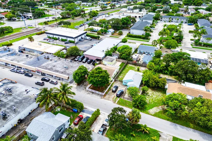 036-318WestMangoStreet-Lantana-FL-33462-