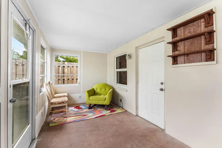 023-318WestMangoStreet-Lantana-FL-33462-