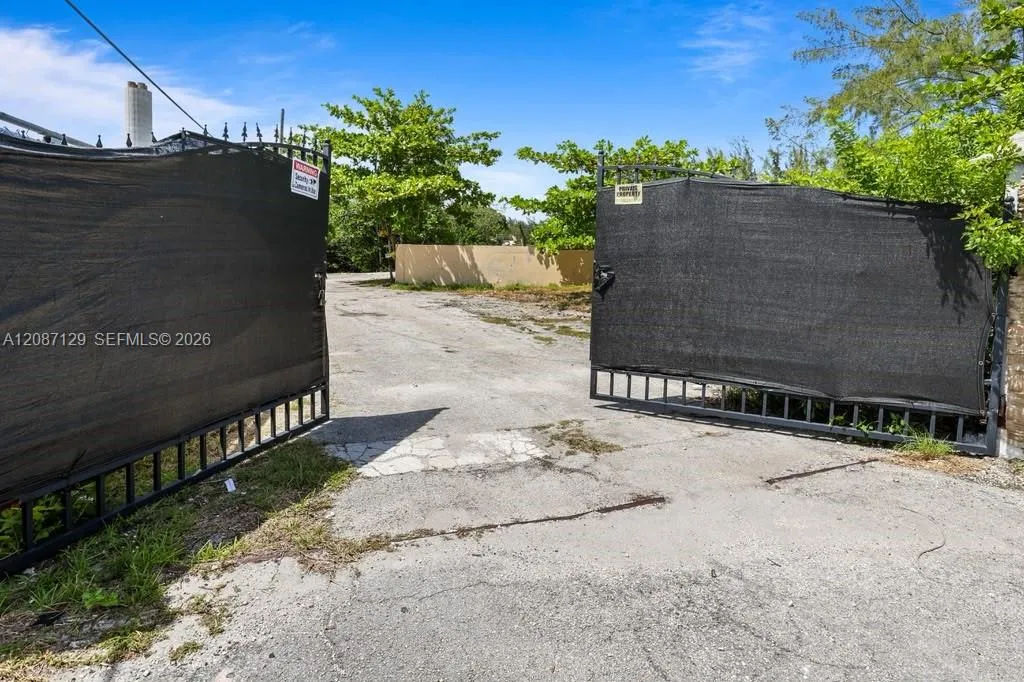 Property photo 31