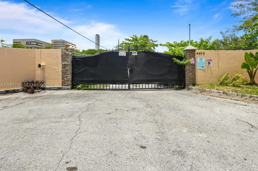 Property photo 28