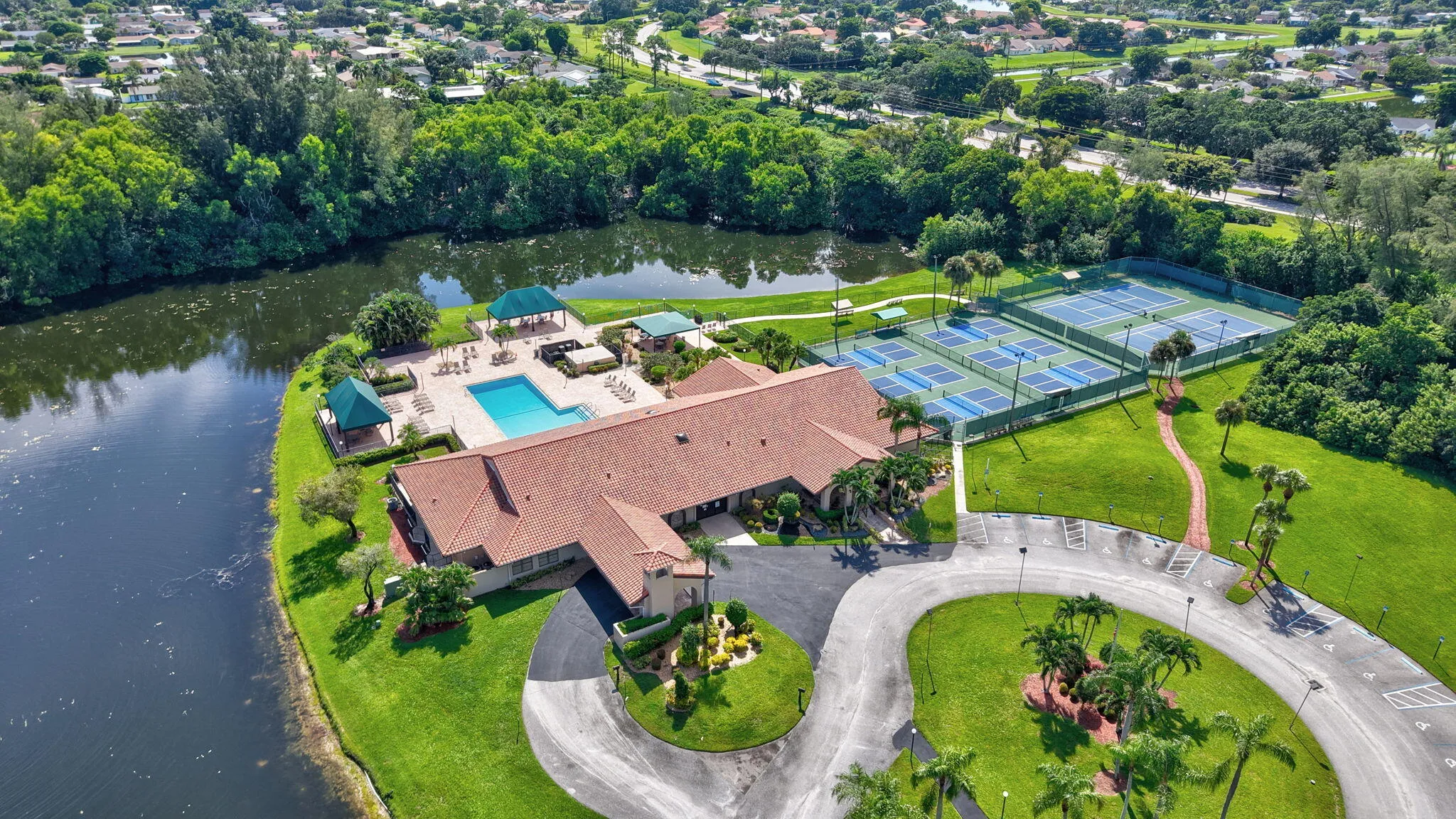 Aerial photo of Clubhouse