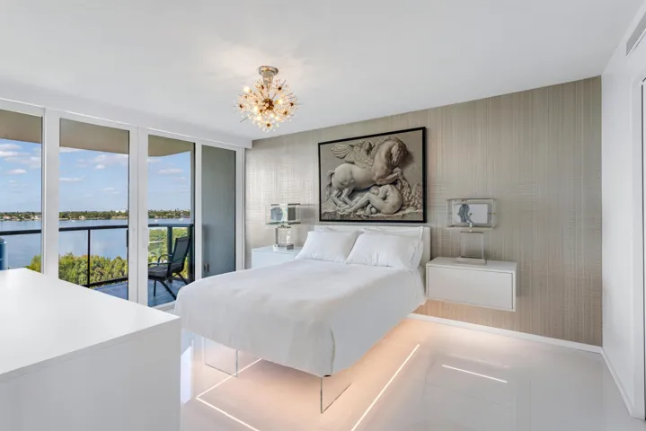 BEDROOM_1_ANGLE_EB