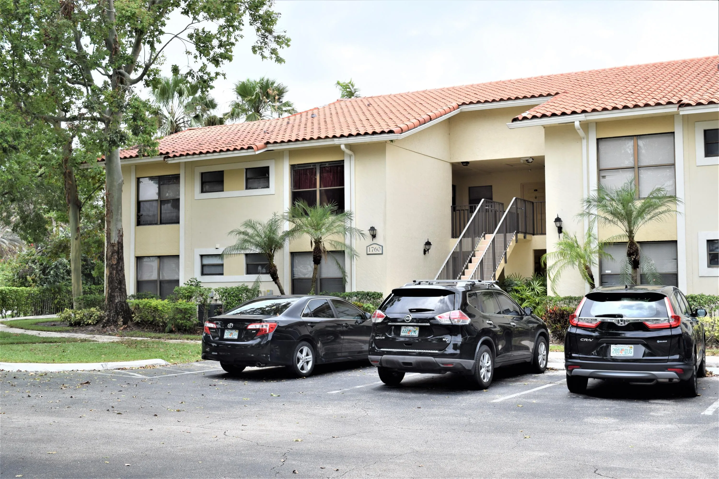 1760 WINDORAH WAY APT F