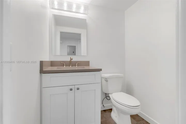 1/2 Bath