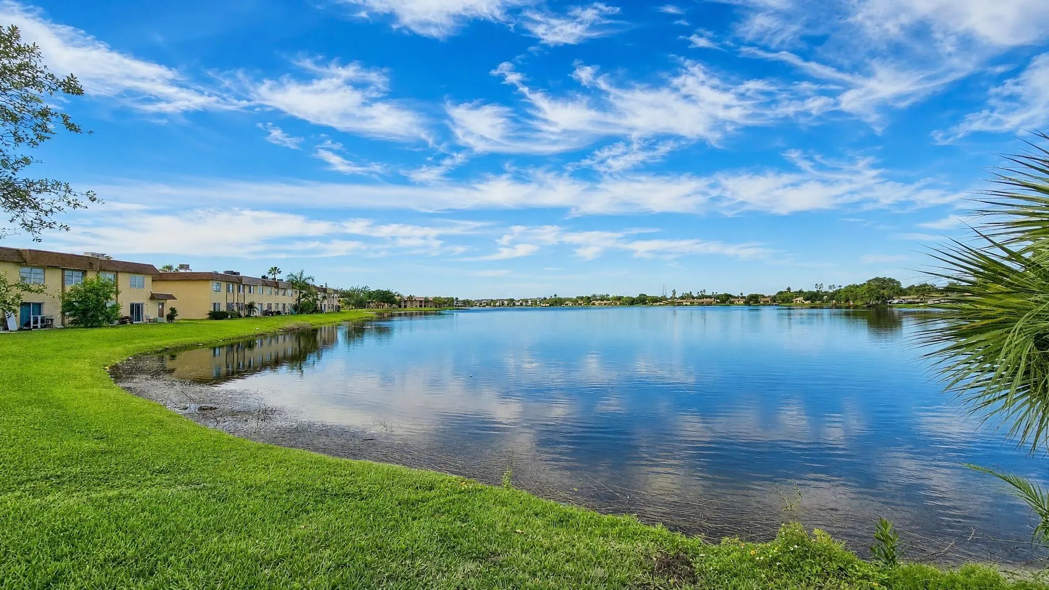 17_416_Lakeside_Dr_Other_16x9