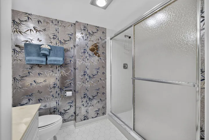 MASTER SHOWER