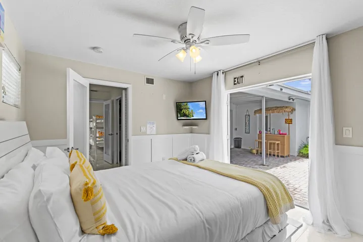 c22