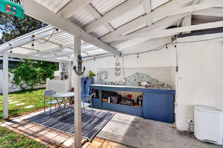 Kitchen area